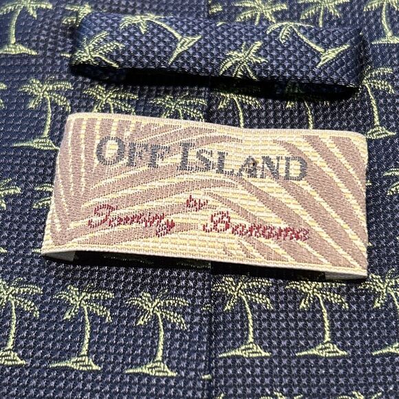 Off Island By Tommy Bahama Neck Tie. Navy With Palm Trees. 100% Silk. Tropical - Picture 3 of 6